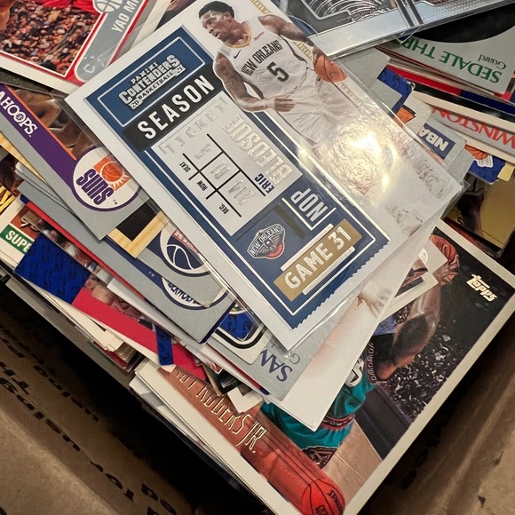 Rare NBA Cards 30+ years collection from vintage to Present. - Picture 3 of 5